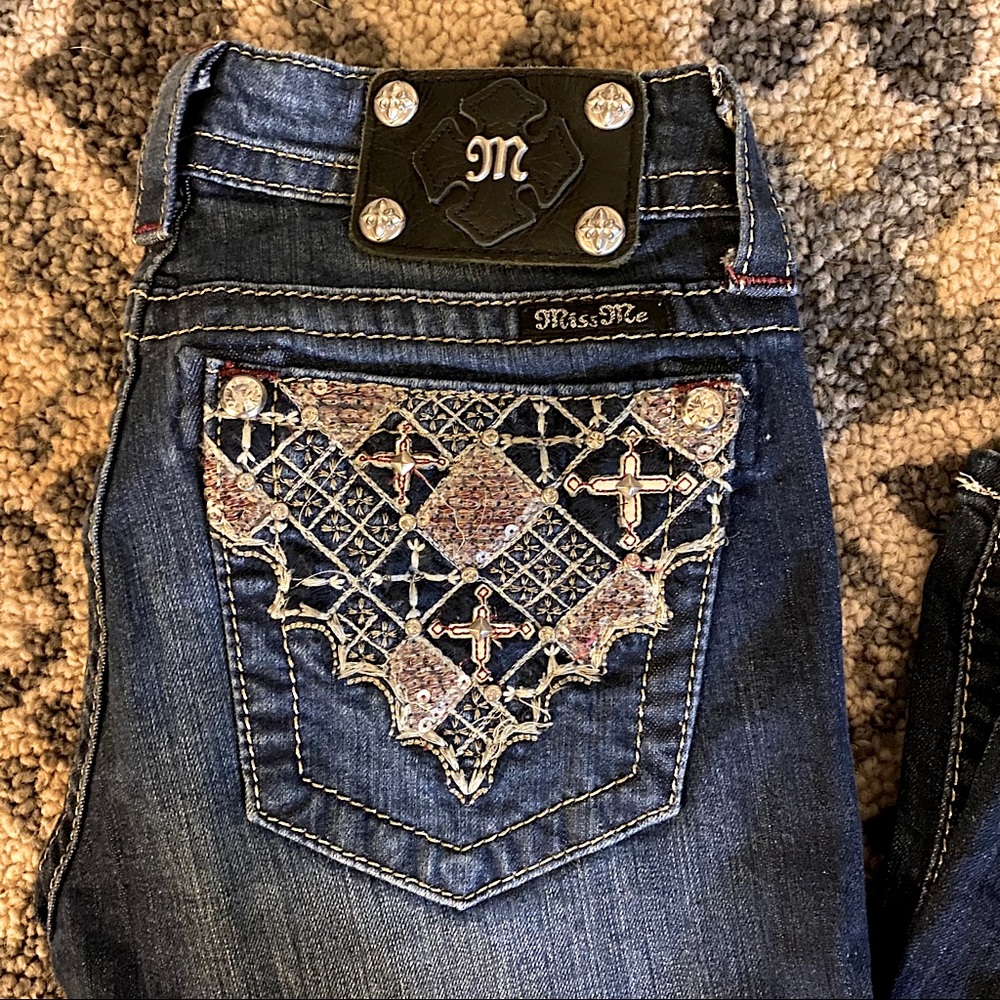 Bootcut size 27 Miss Me Jeans